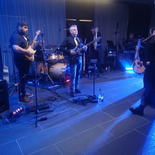 Le groupe Gold Women sur scène