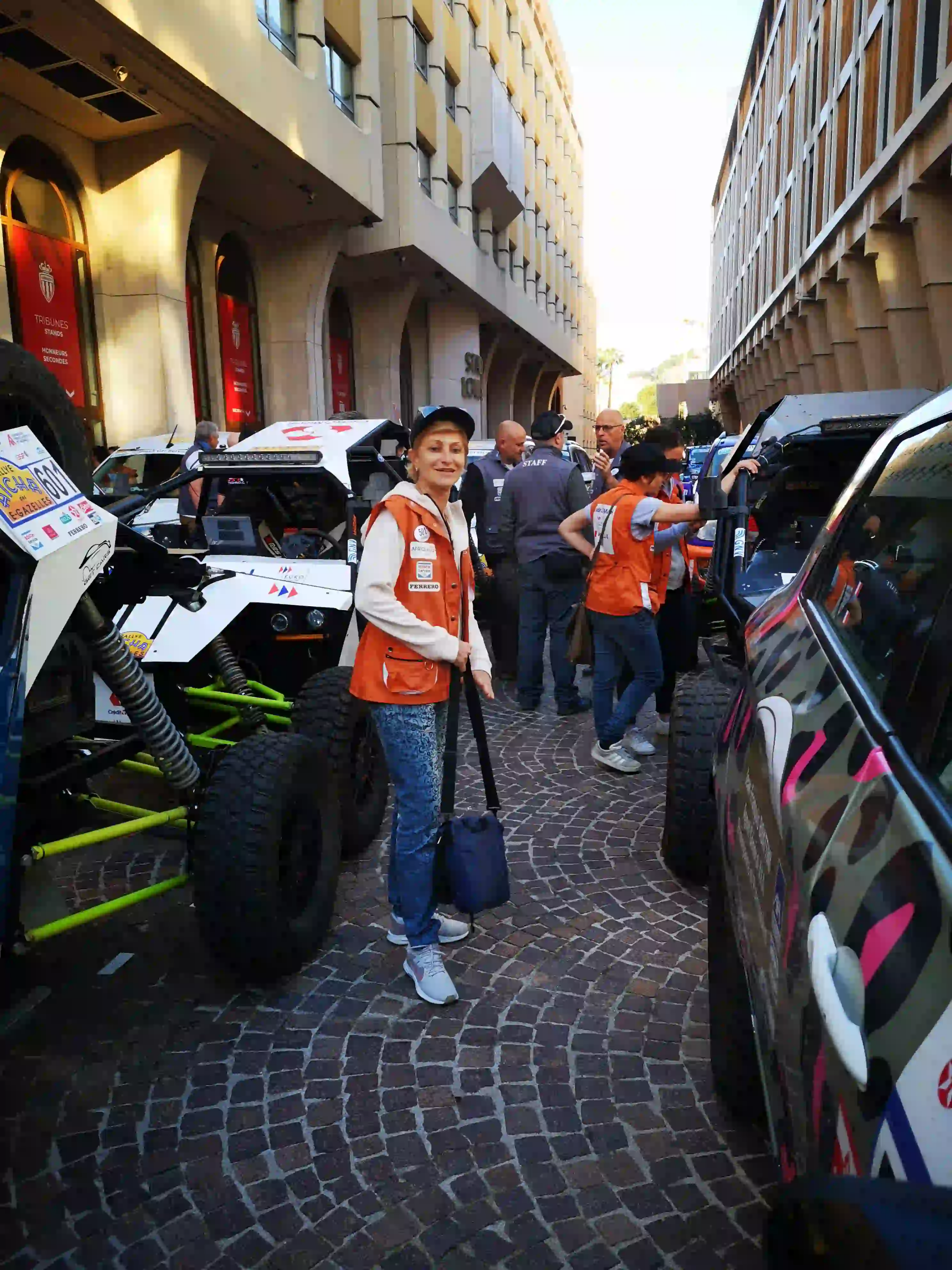 Laurence Boattini au départ du rallye des gazelles à Monaco en avril 2024